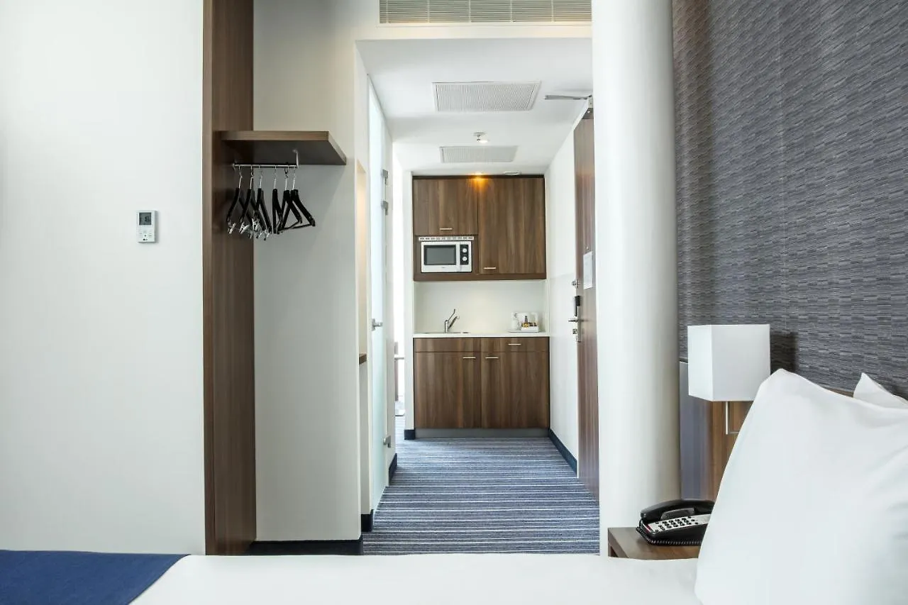 Holiday Inn Express Rotterdam - Central Station By Ihg Hotel
